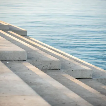 Freja- Luxury Old Town Center * Задар