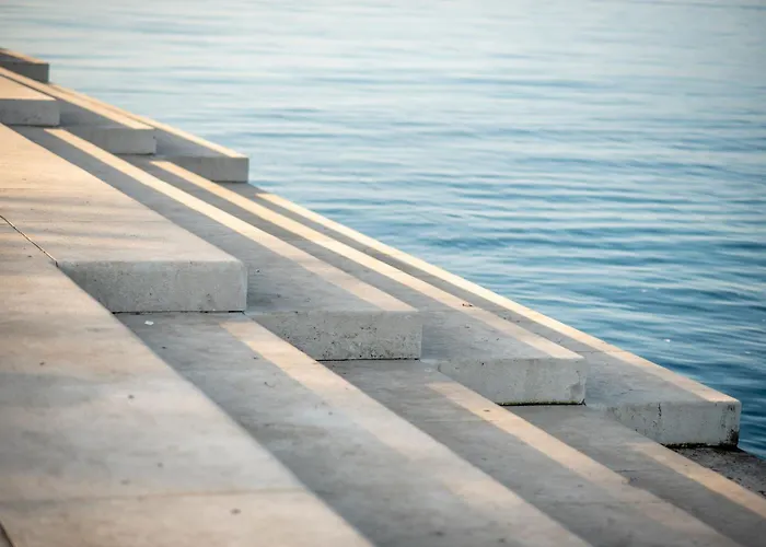 Freja- Luxury Old Town Center * Задар